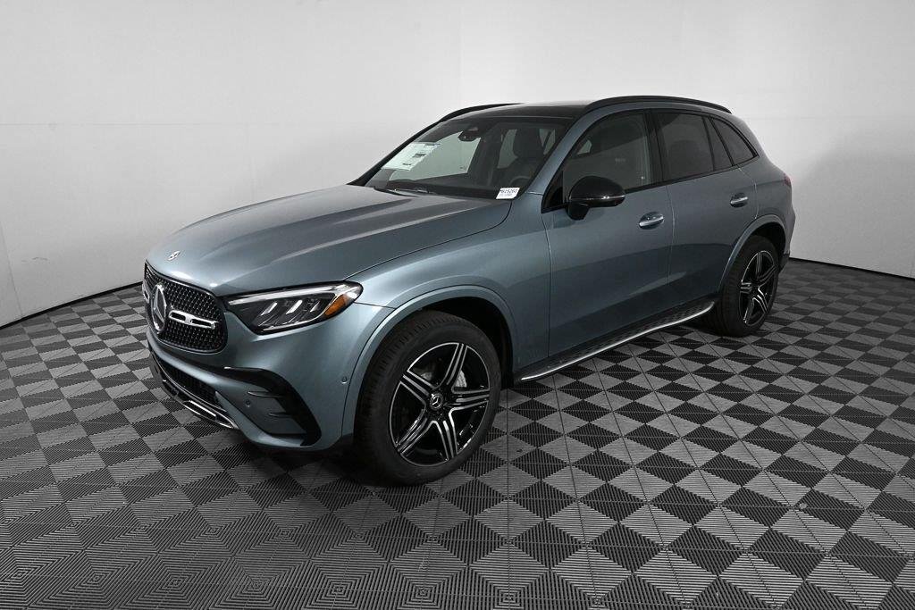 New 2026 Verde Silver Metallic Mercedes-Benz GLC 300 image 1