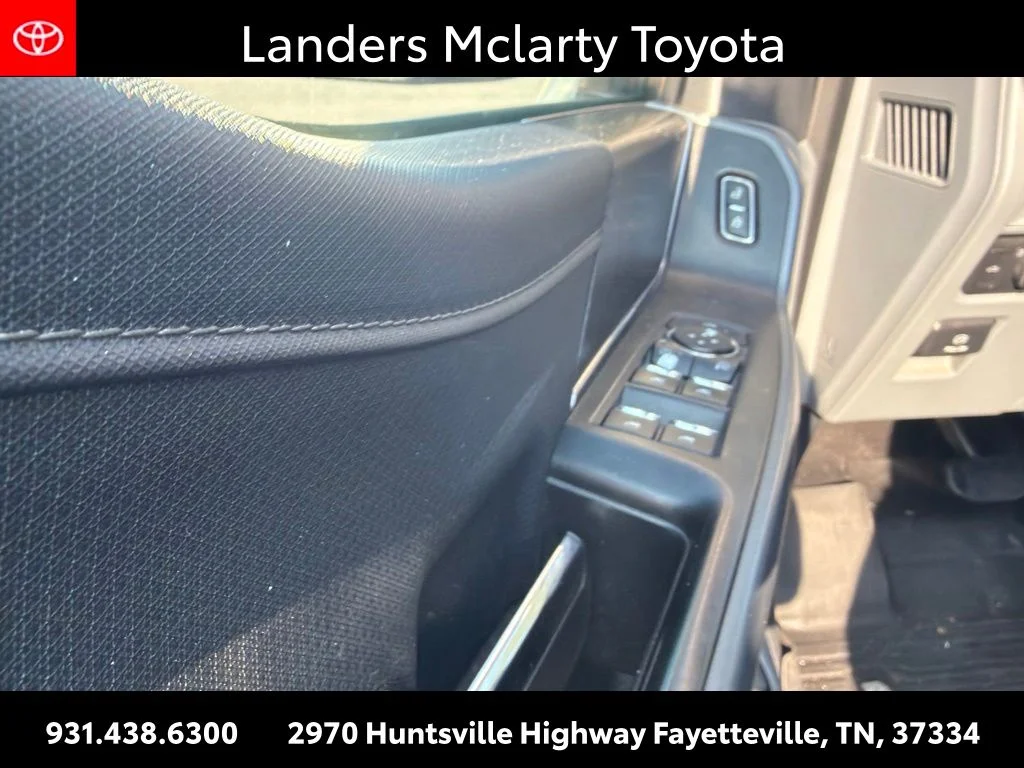 Used 2021 White Ford XLT image 5