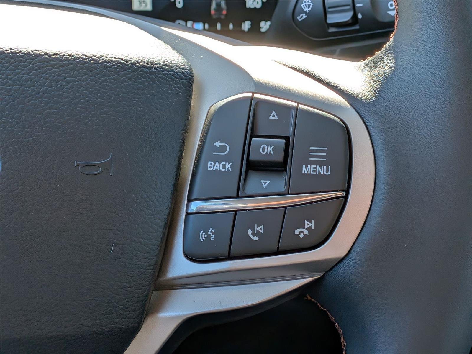 New 2026 Agate Black Metallic Ford Active image 19