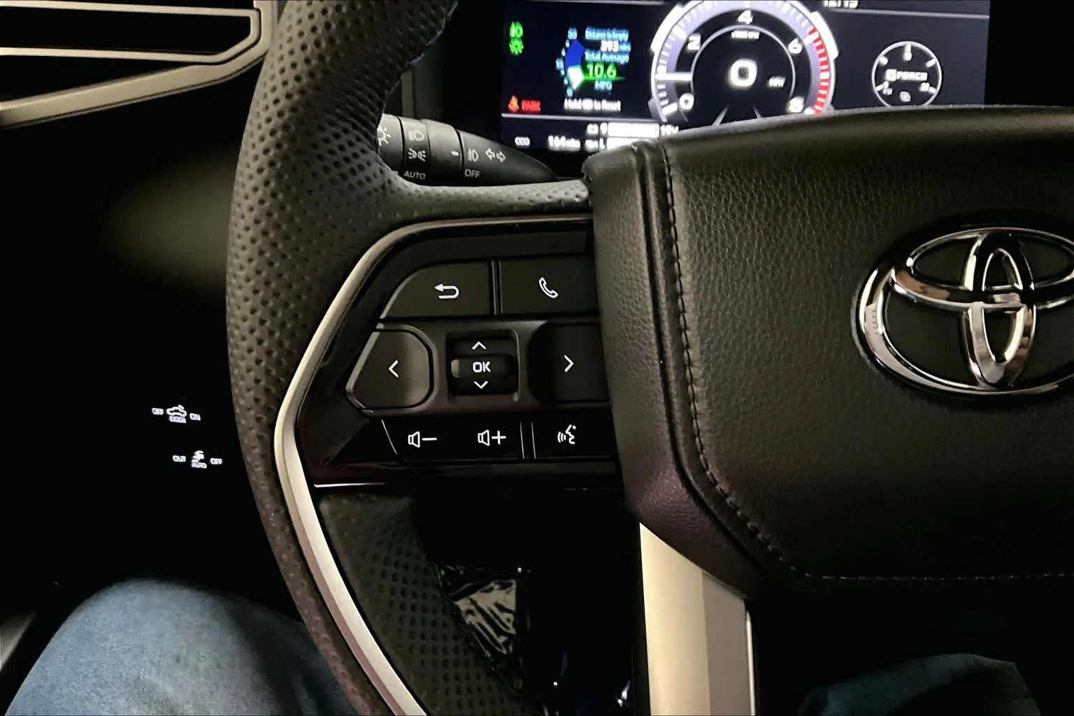 2026 Toyota Tundra Platinum - Photo 24