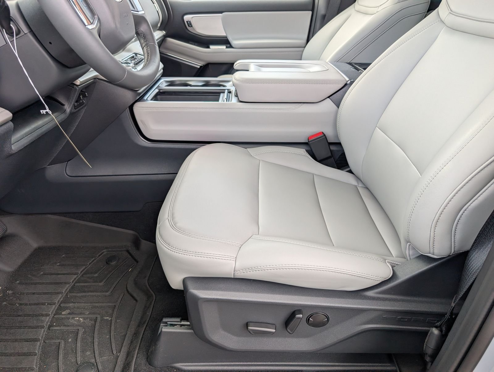 New 2026 Space Silver Metallic Ford Active image 14