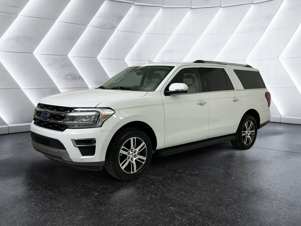Used 2024 White Ford Limited image 3