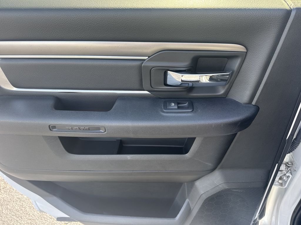 Used 2024 White Ram Warlock image 21