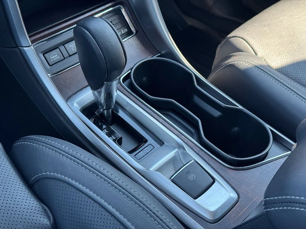 Used 2022 Blue Subaru Touring image 33