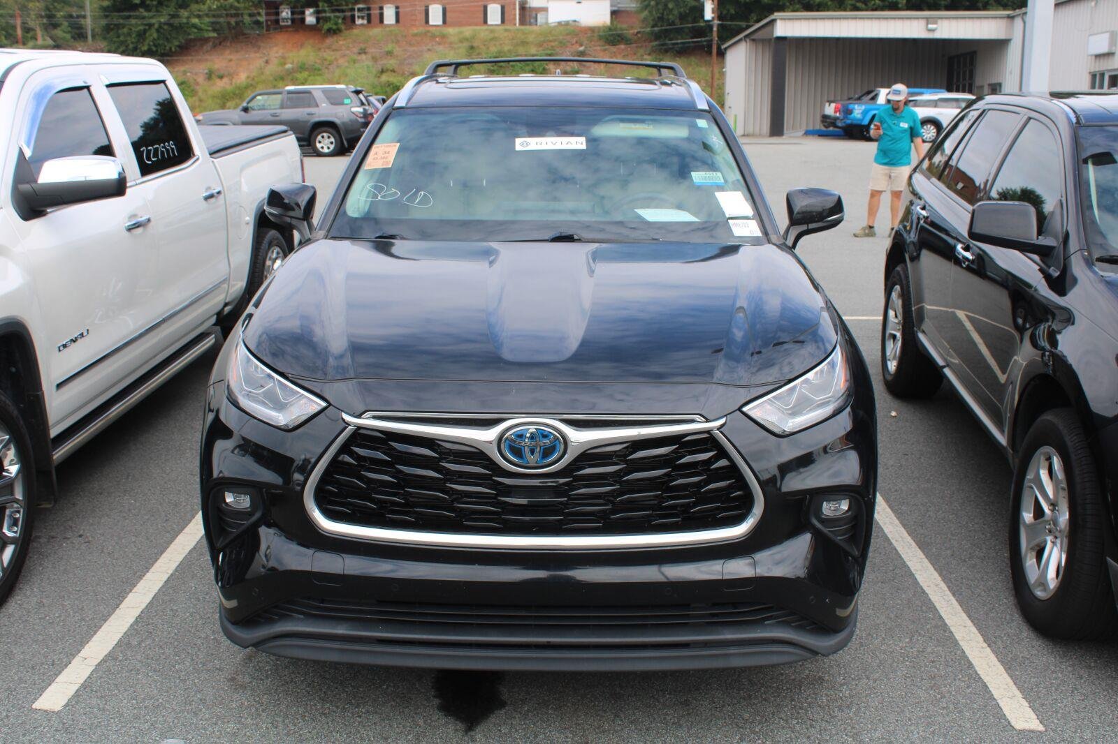 Used 2023 Midnight Black Metallic Toyota Limited image 2