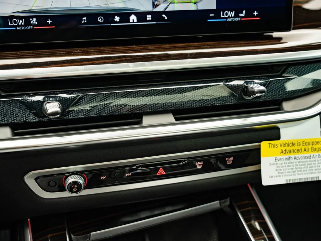 New 2026 Skyscraper Grey Metallic BMW xDrive40i image 36
