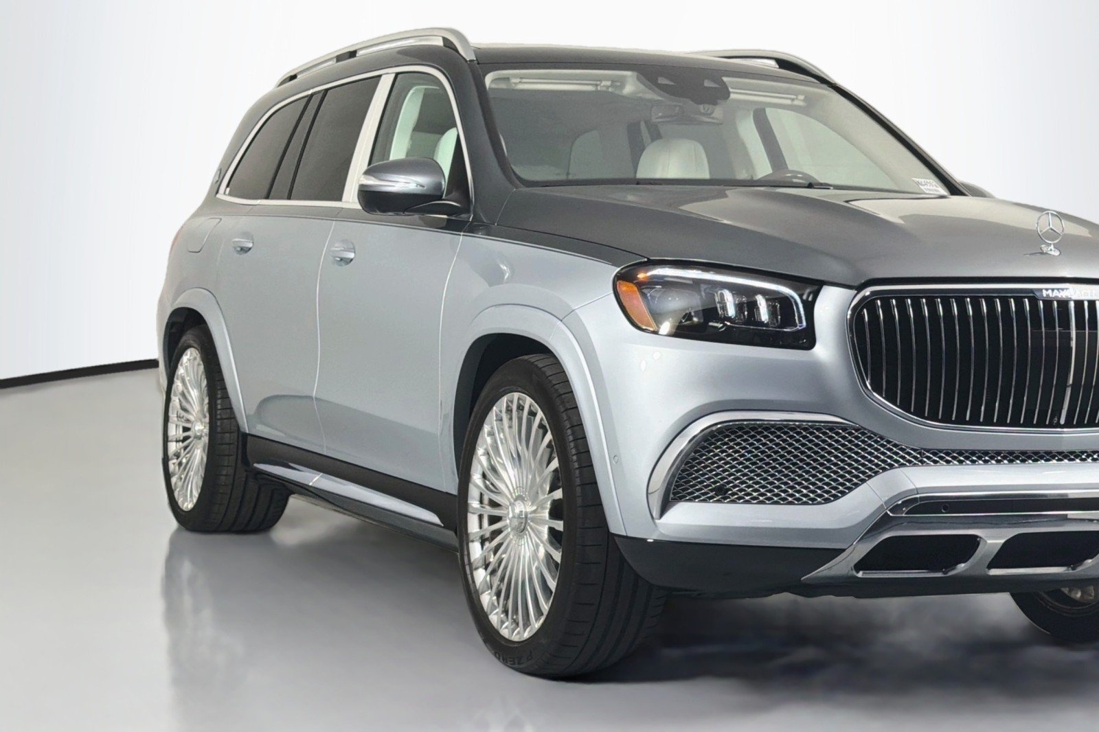 Certified Used 2023 Cirrus Silver Metallic Mercedes-Benz Maybach GLS 600 image 19