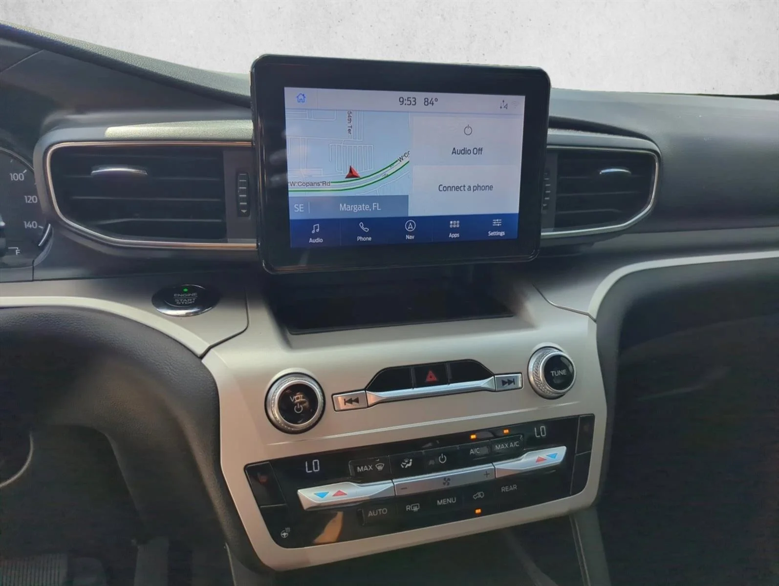 Used 2021 Oxford White Ford XLT image 11