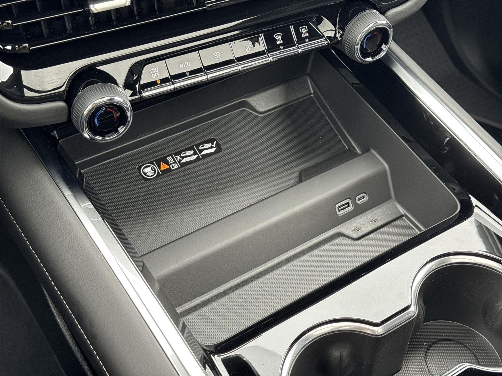 2026 Chevrolet Tahoe Premier - Photo 43