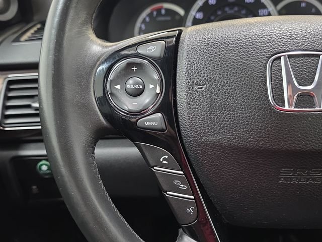 Used 2017 Gray Honda EX-L image 16