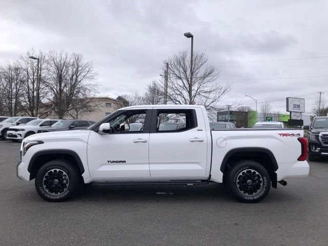 Used 2023 Ice Toyota SR5 image 6