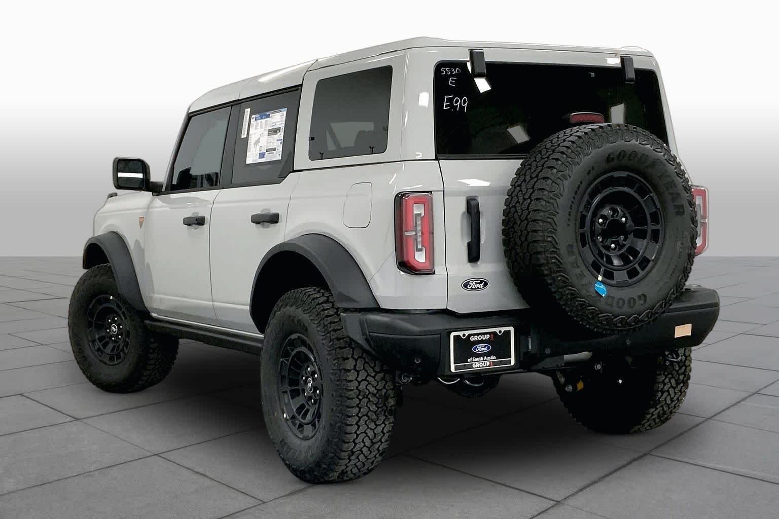 New 2026 Avalanche Gray Ford Badlands® image 11