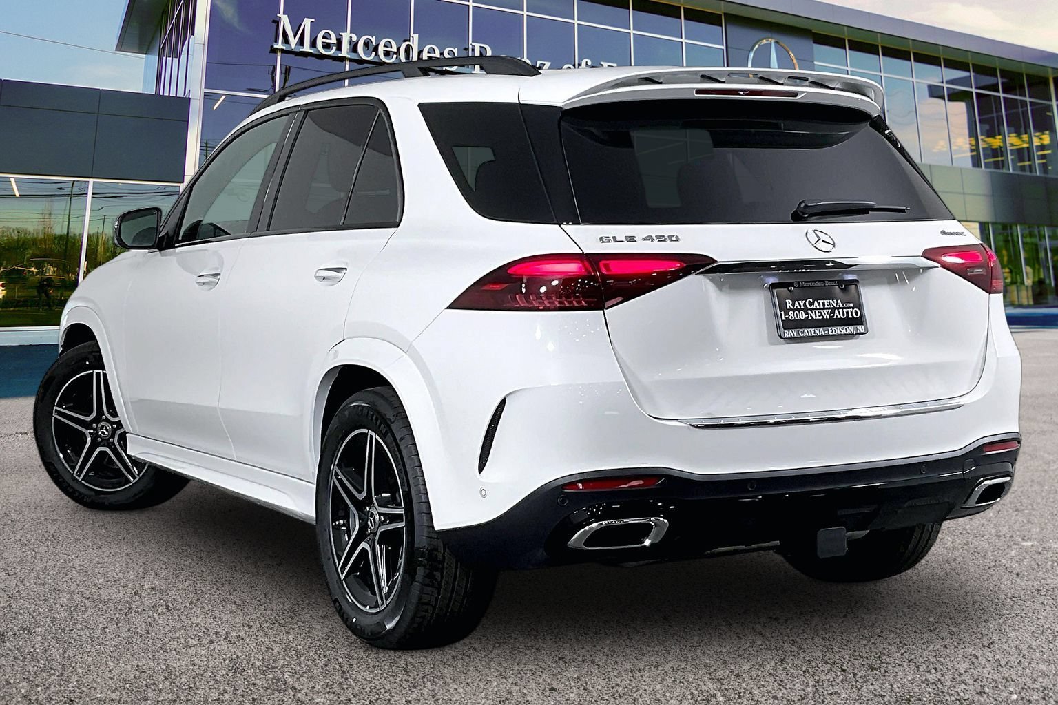 New 2026 Polar White Mercedes-Benz GLE 450 image 16