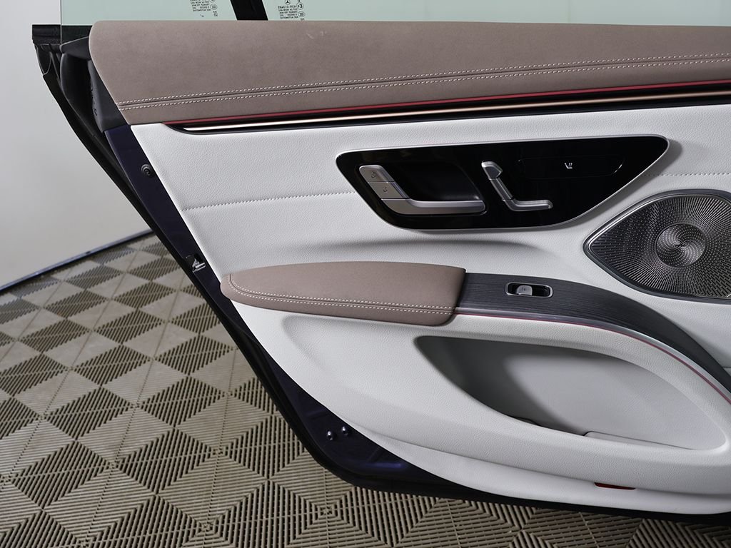 Used 2024 Blue Mercedes-Benz 450 image 28