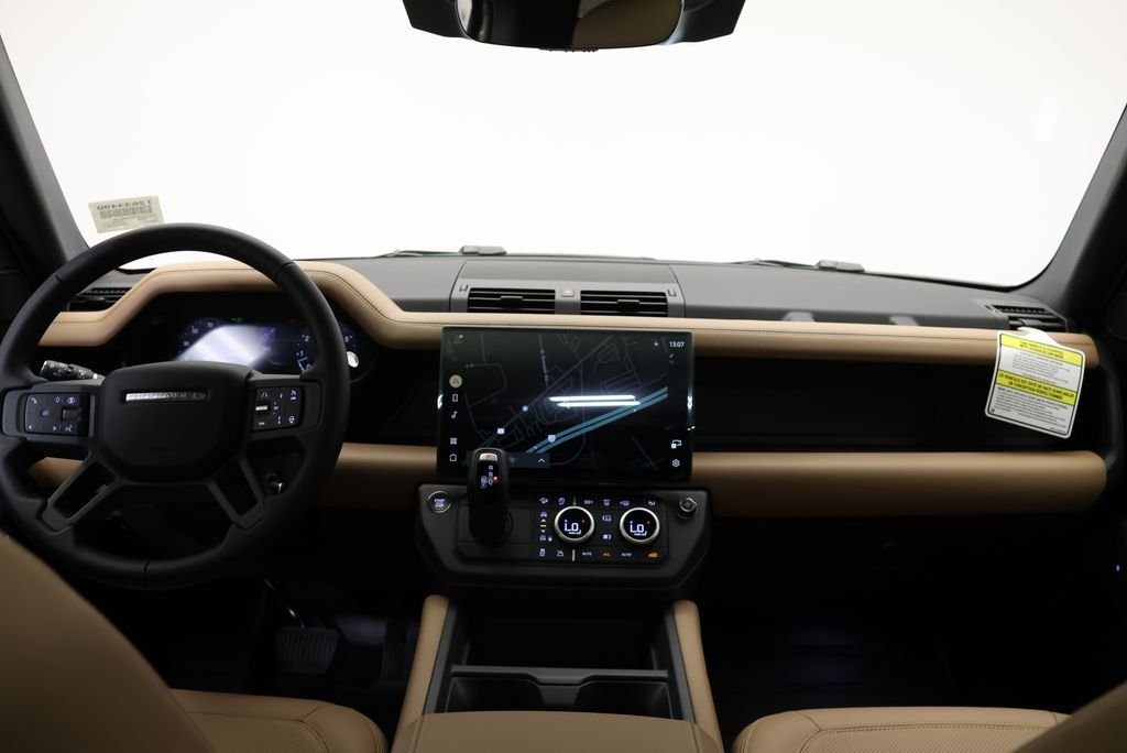 2026 Land Rover Defender X-Dynamic SE - Photo 15