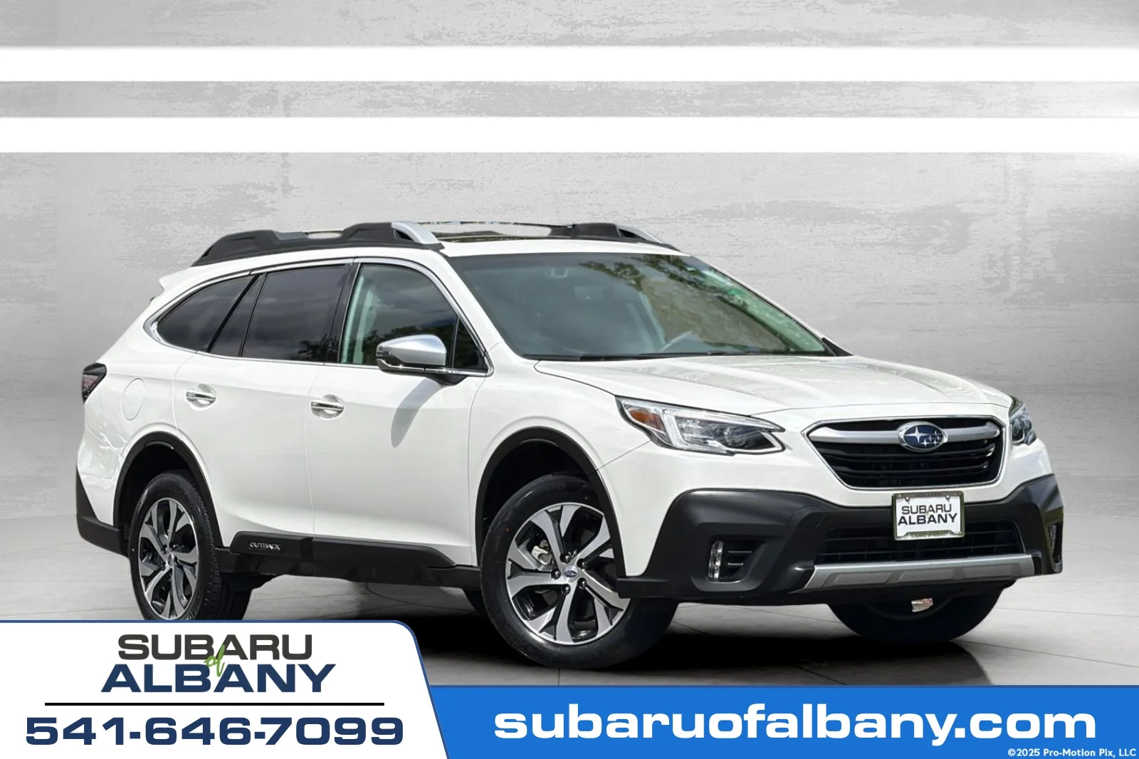 2020 Subaru Outback Touring's photo