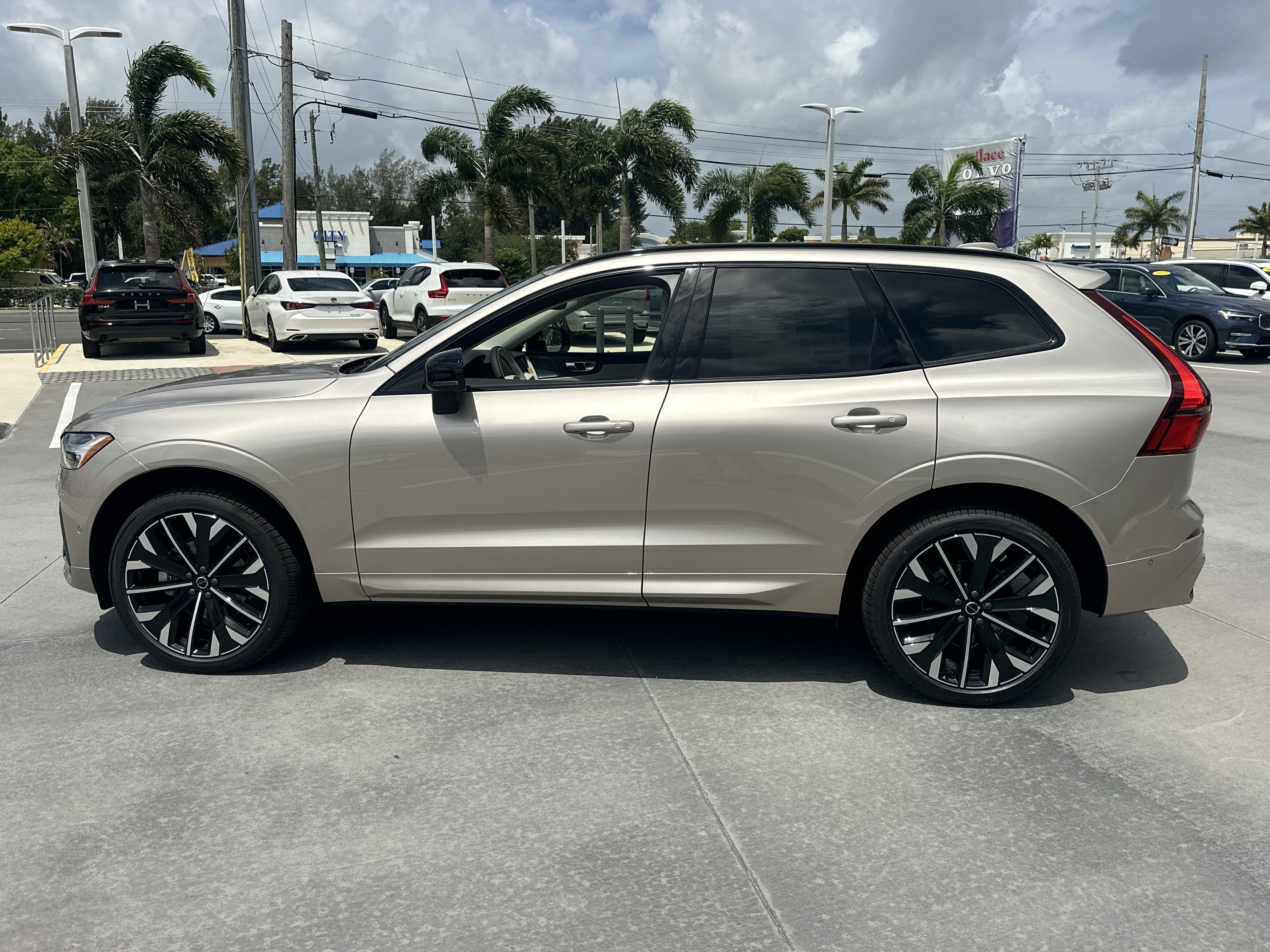 New 2026  Volvo Ultra image 10