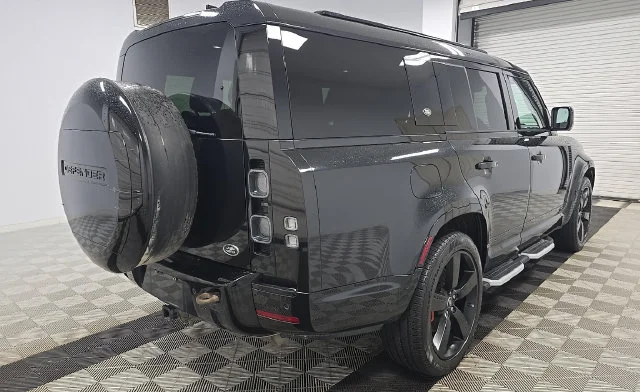 Used 2023 Black Land Rover X image 3