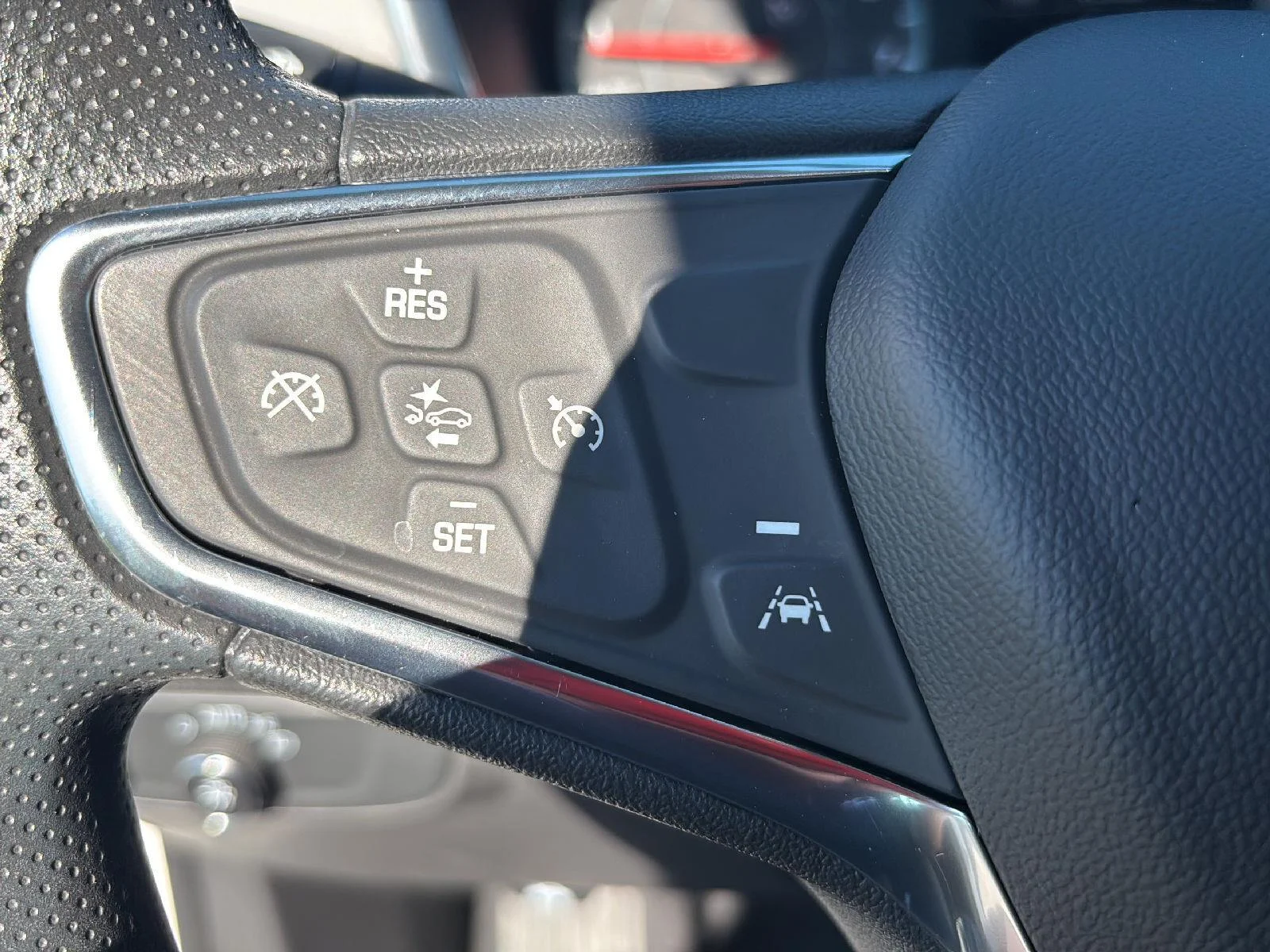 Used 2021 SUMMIT WHITE Chevrolet LS image 21