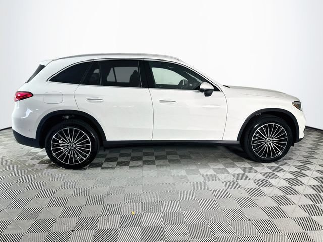 New 2027 Polar White Mercedes-Benz GLC 300 image 39