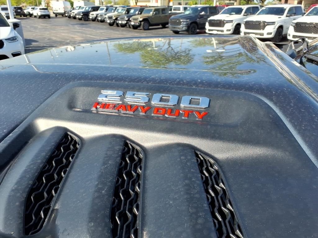 New 2026 Forged Blue Metallic Exterior Paint RAM Laramie image 6