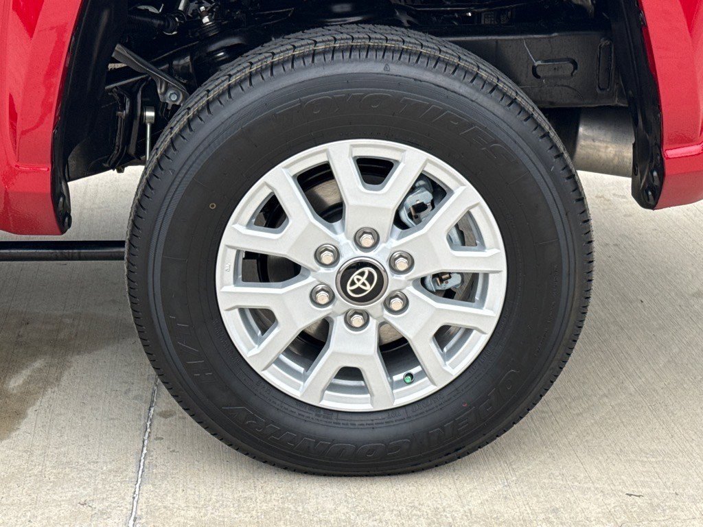 2026 Toyota Tacoma SR5 - Photo 9