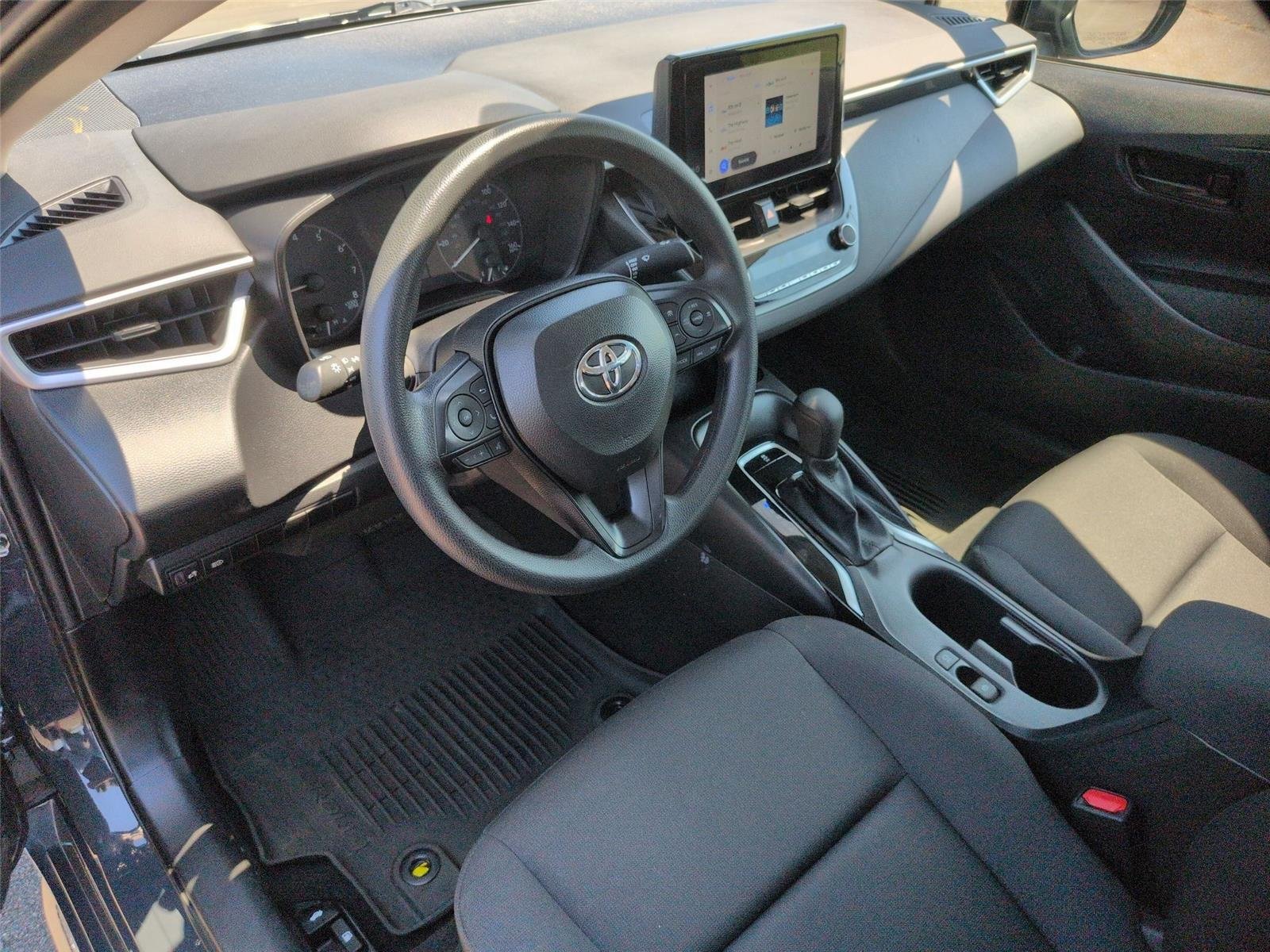 Used 2025 Underground Toyota LE image 19