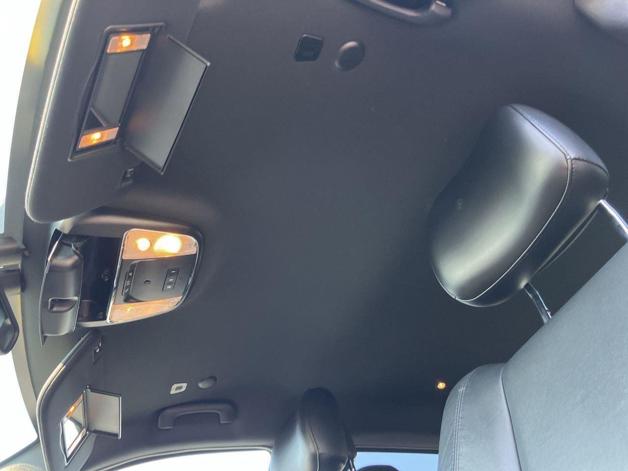 Used 2019 White (Bright White Clearcoat) Jeep Altitude image 21