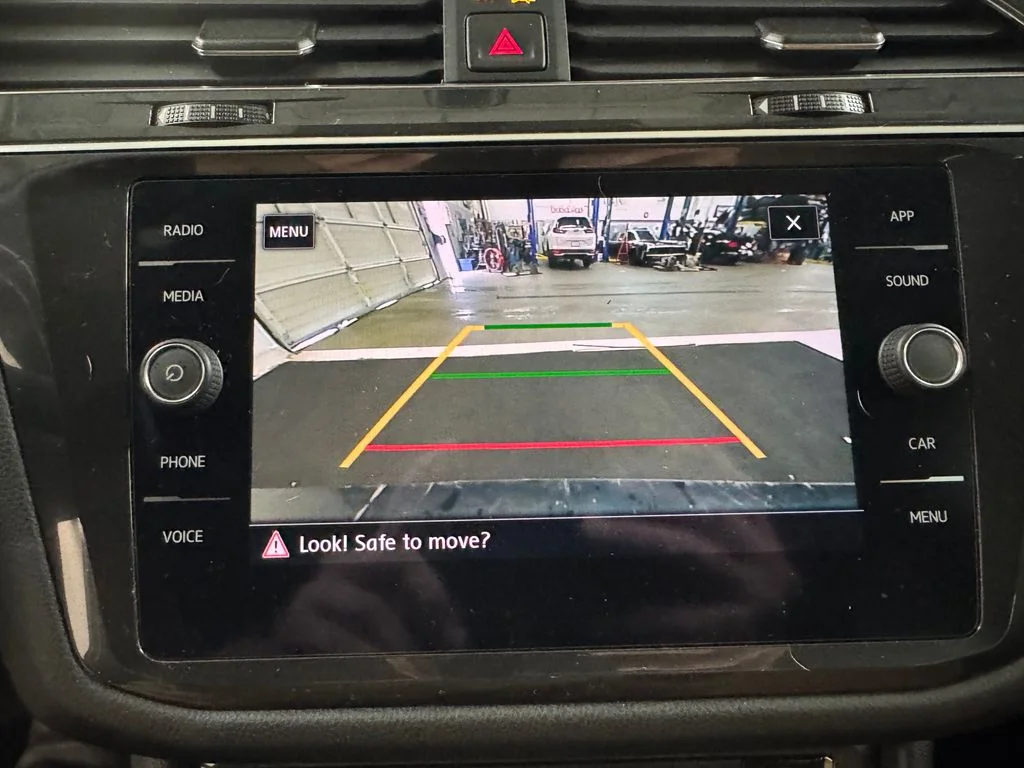 Used 2019 Black Volkswagen 2.0T SE image 28