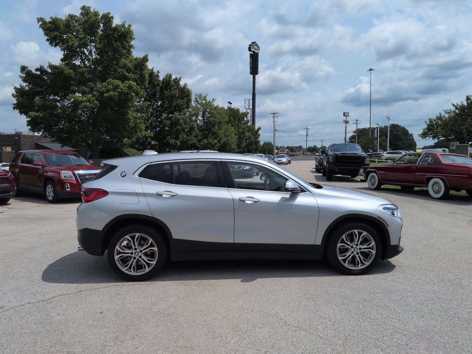 Used 2019 Glacier Silver Metallic BMW sDrive28i image 6