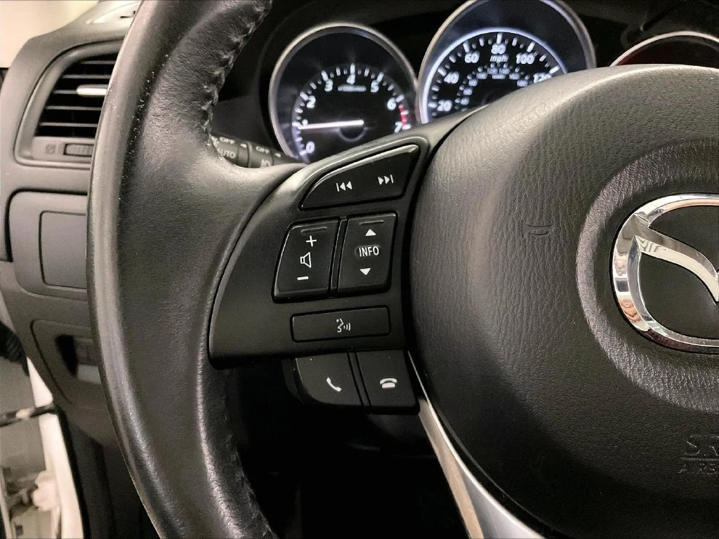 Used 2014 White Mazda Grand Touring image 23