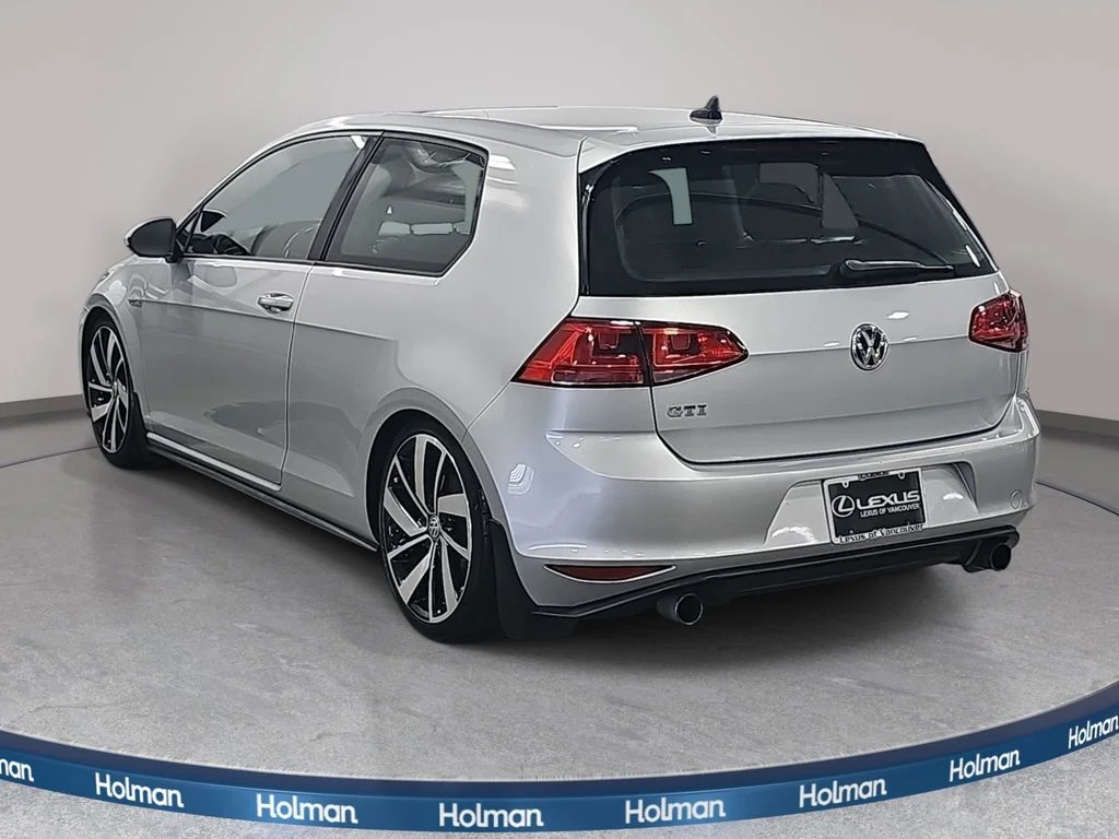 Used 2016 Silver Volkswagen S image 8