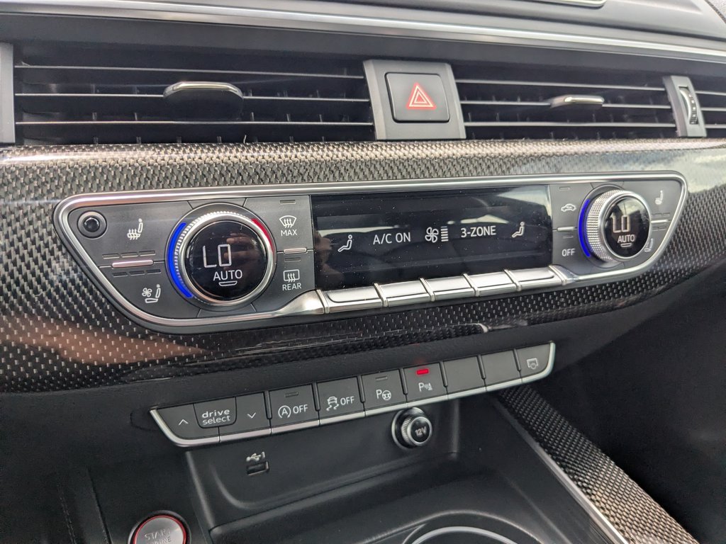 Used 2019  Audi Prestige image 18
