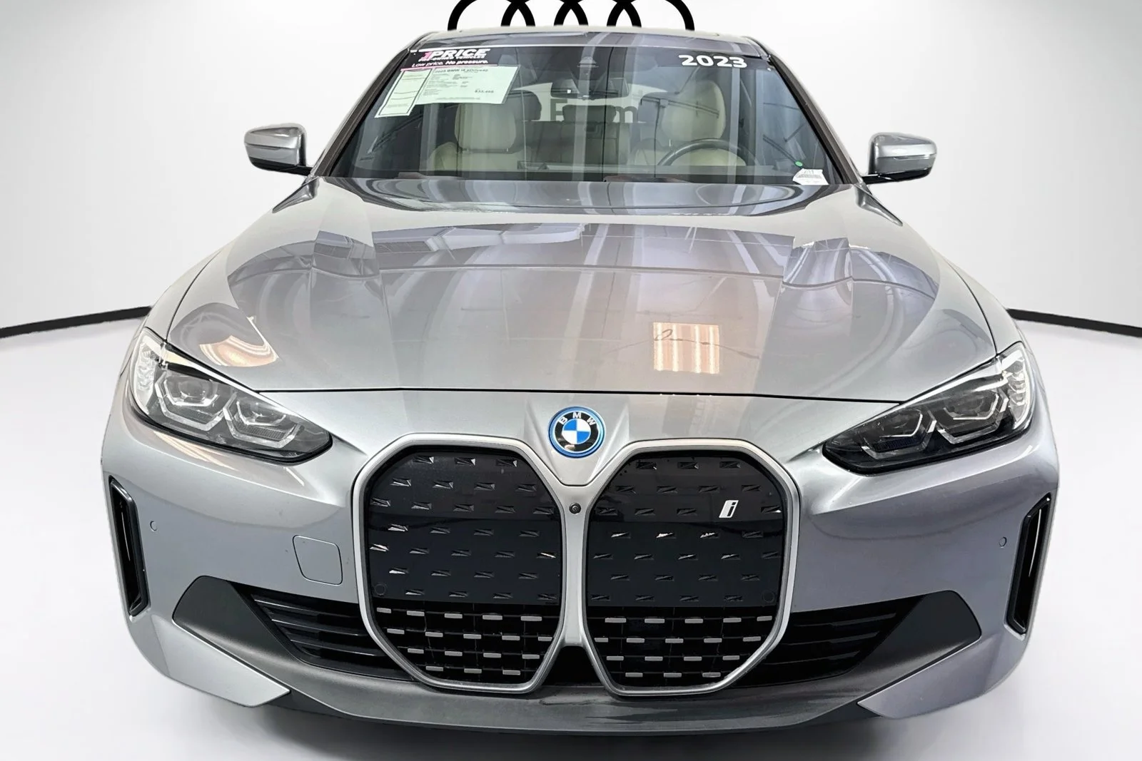 Used 2023 Skyscraper Grey Metallic BMW eDrive40 image 2