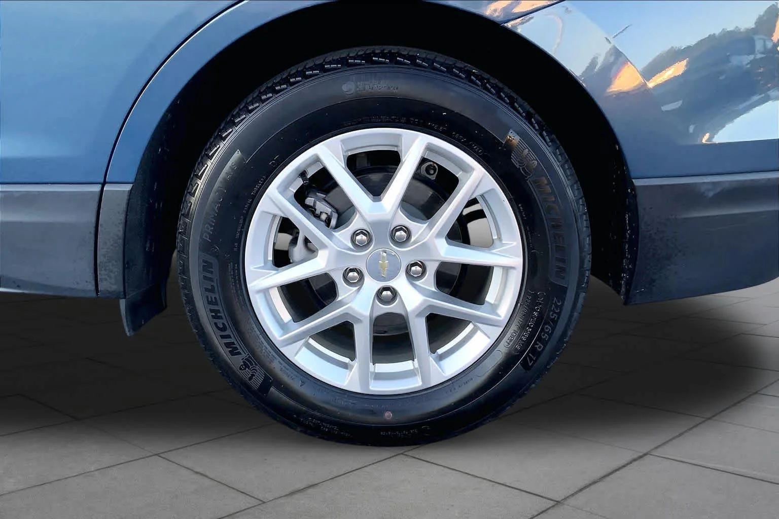 Used 2024 Lakeshore Blue Metallic Chevrolet LT image 10
