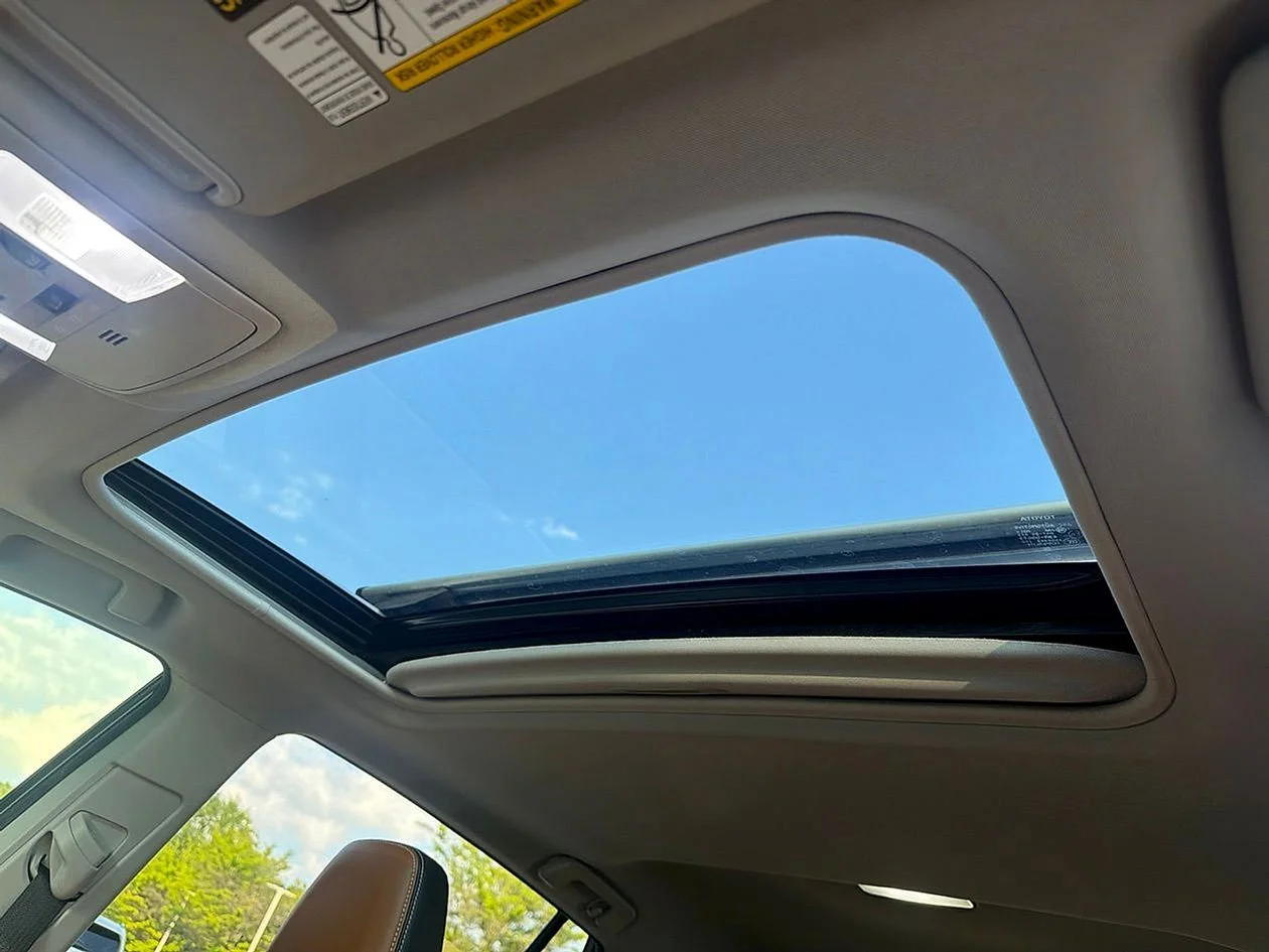 Used 2016 Gray Toyota Limited image 25