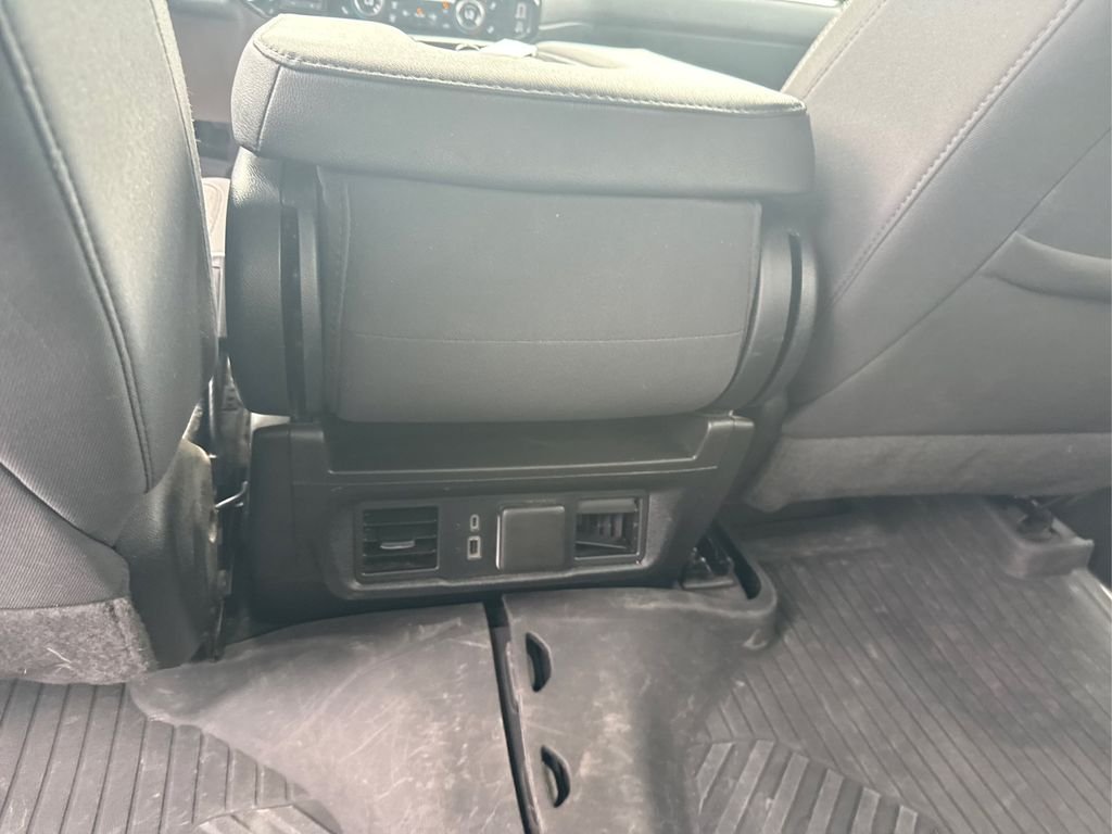 Used 2024 Sterling Gray Metallic Chevrolet LT image 18
