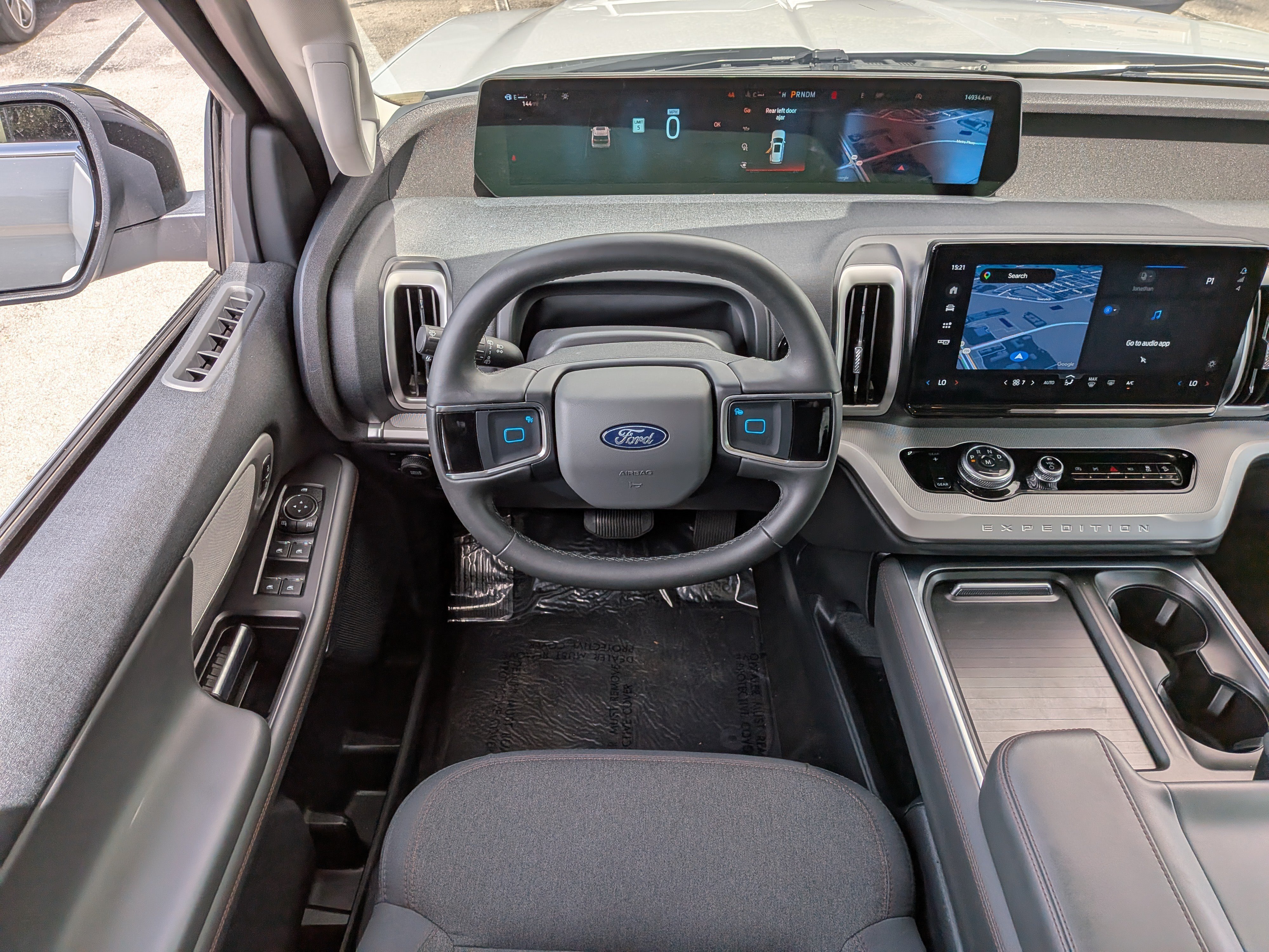 2025 Ford Expedition Active - Photo 17