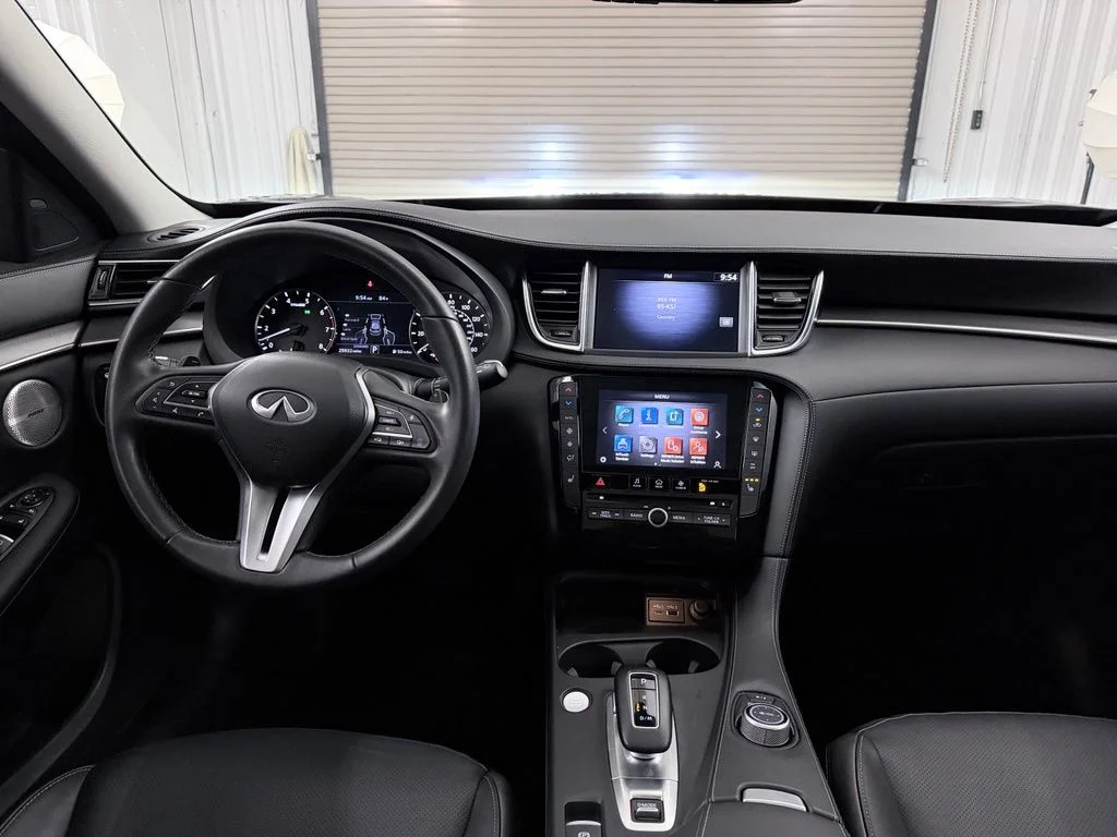 Used 2023 Gray INFINITI LUXE image 22
