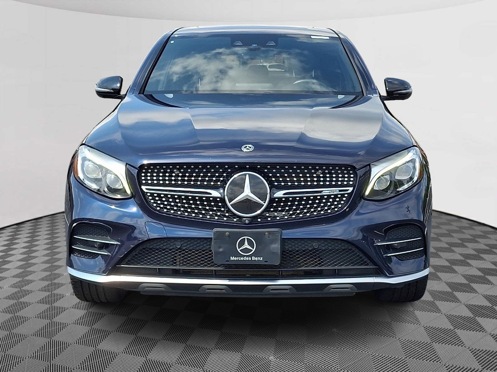 Used 2018 Lunar Blue Metallic - 890 Mercedes-Benz 4MATIC® image 2