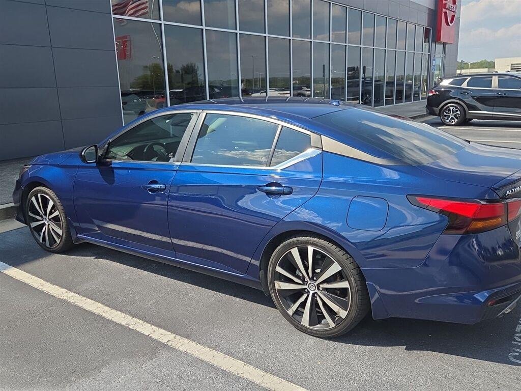 Used 2021 Deep Blue Pearl Nissan 2.5 SR image 7