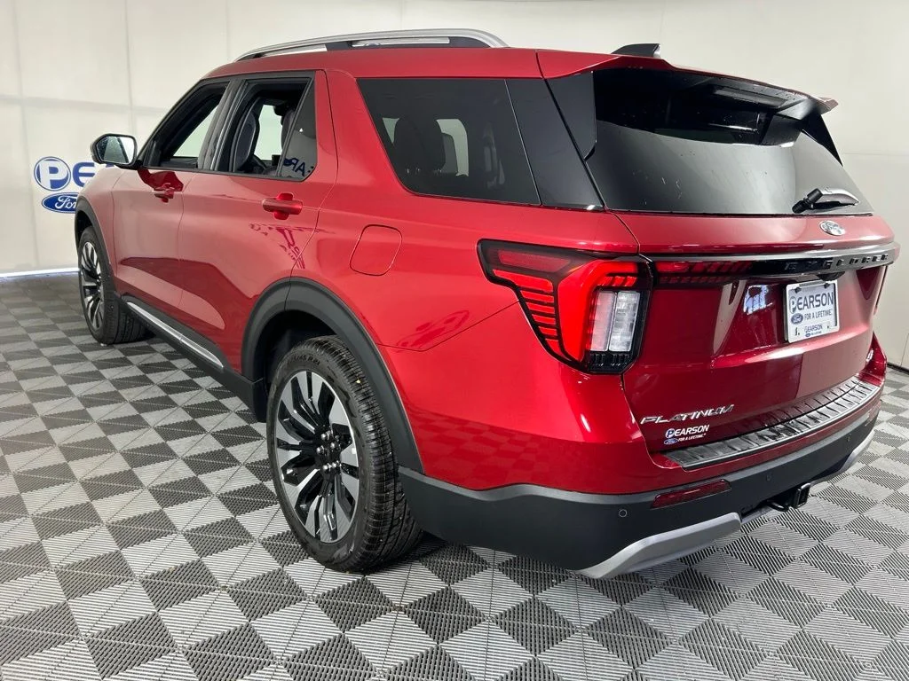 New 2026 Rapid Red Metallic Tinted Clearcoat Ford Platinum™ image 6