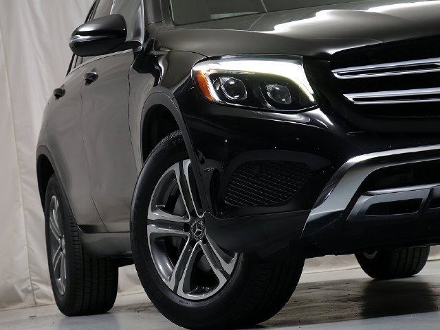 Used 2017 Black Mercedes-Benz GLC 300 image 4