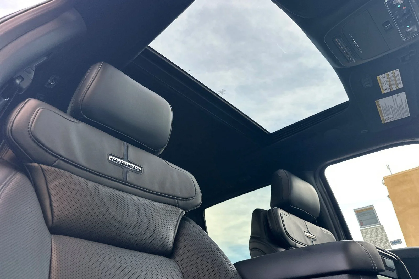 New 2026 Glacier Gray Metallic Tri-Coat Ford F-350® Platinum® image 15
