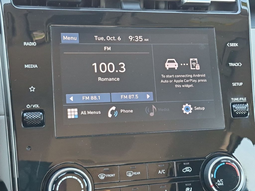 Certified Used 2024 Black Hyundai SE image 18