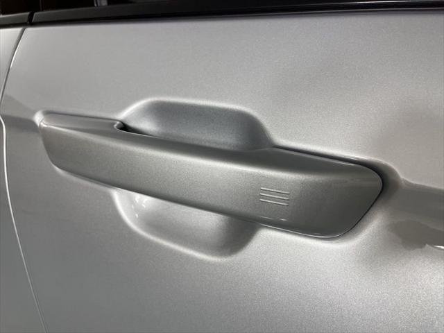 New 2025 Silver Zynith Exterior Paint Jeep Altitude X image 12