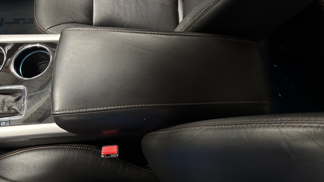 Used 2013 Tuxedo Black Metallic Ford Limited image 21