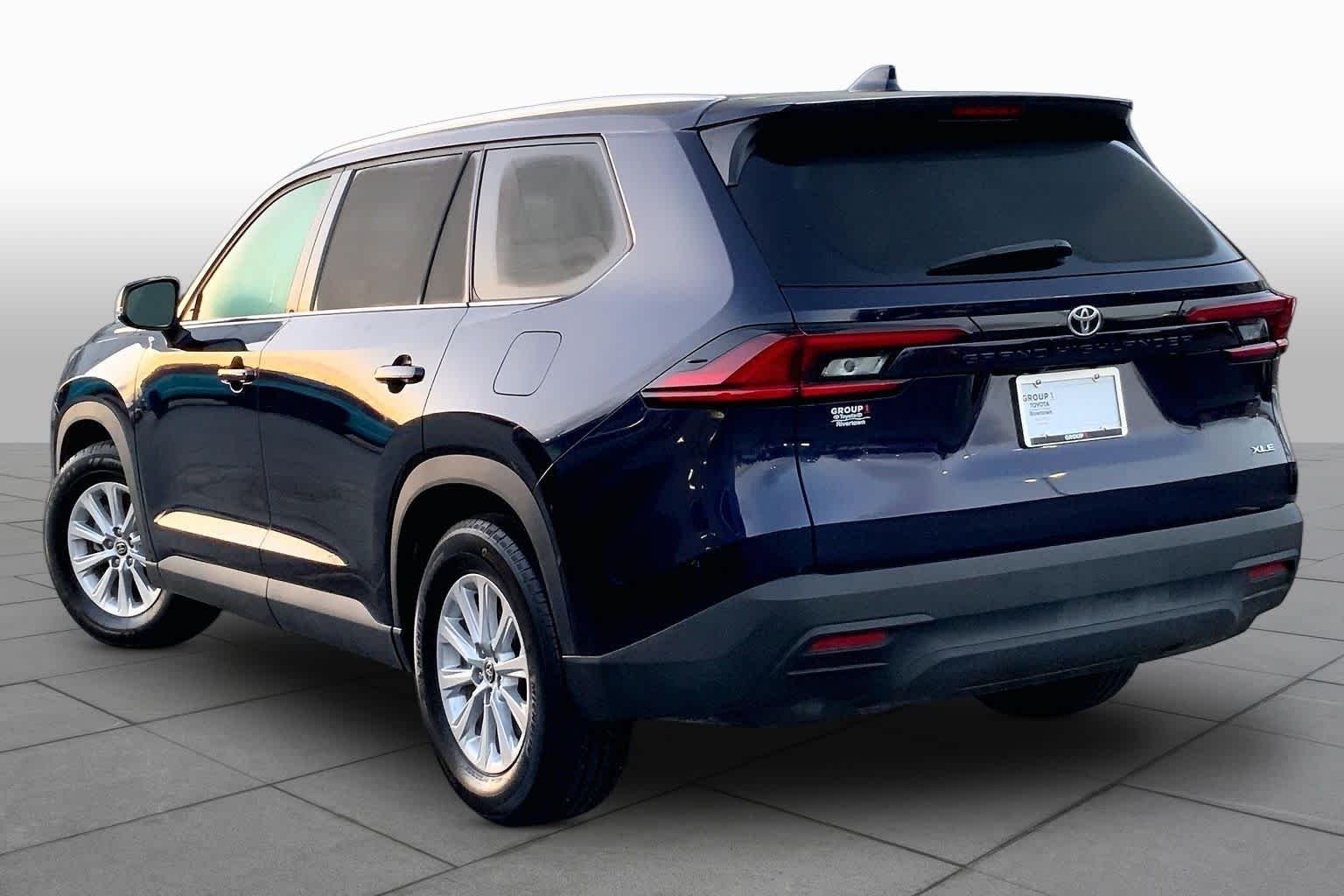 Used 2025 Blueprint Toyota XLE image 12
