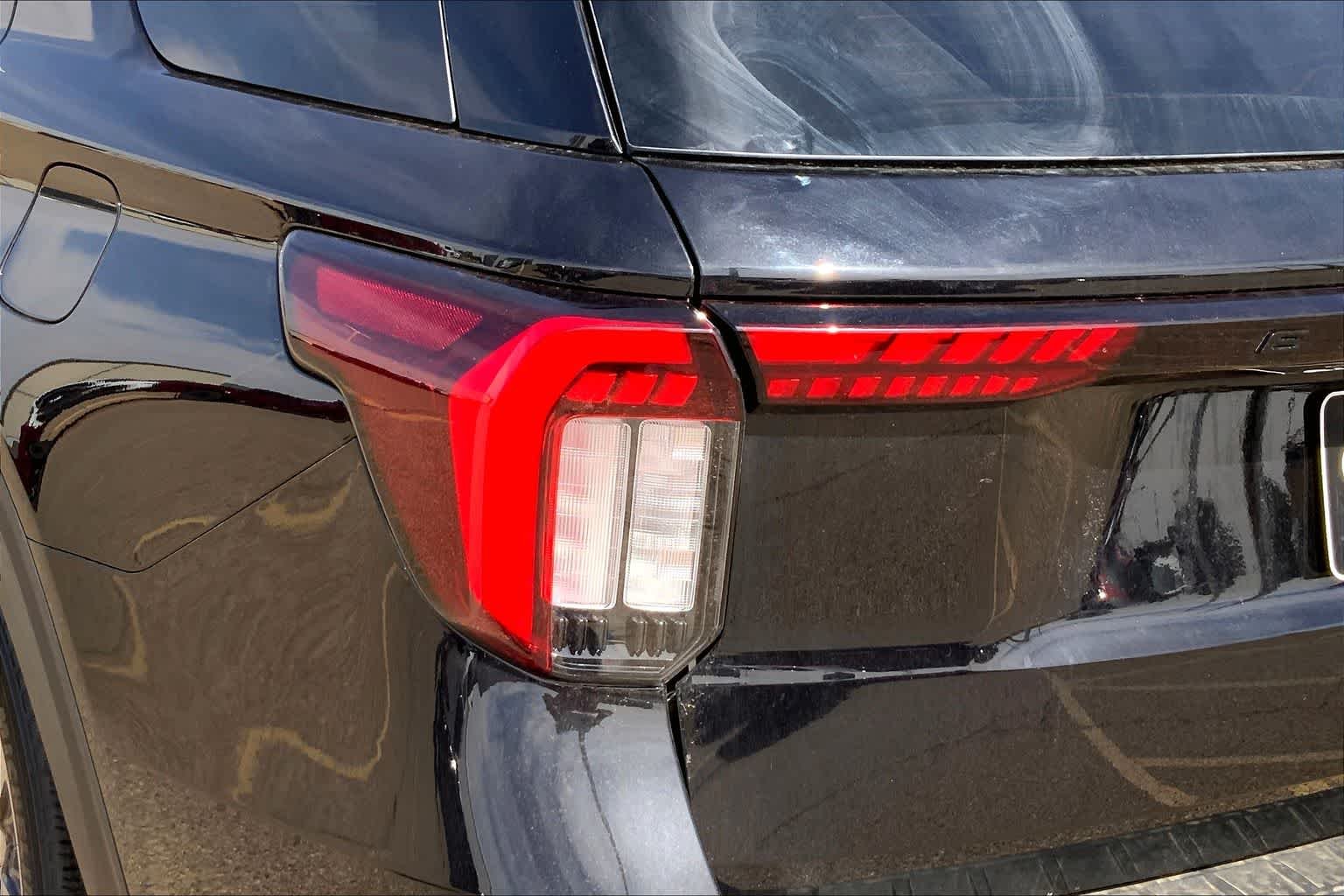 New 2026 Agate Black Metallic Ford ST-Line image 14