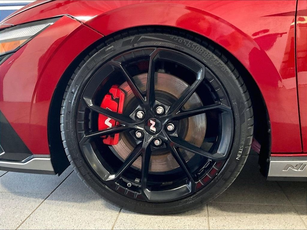 Used 2025 Red Hyundai Base image 7